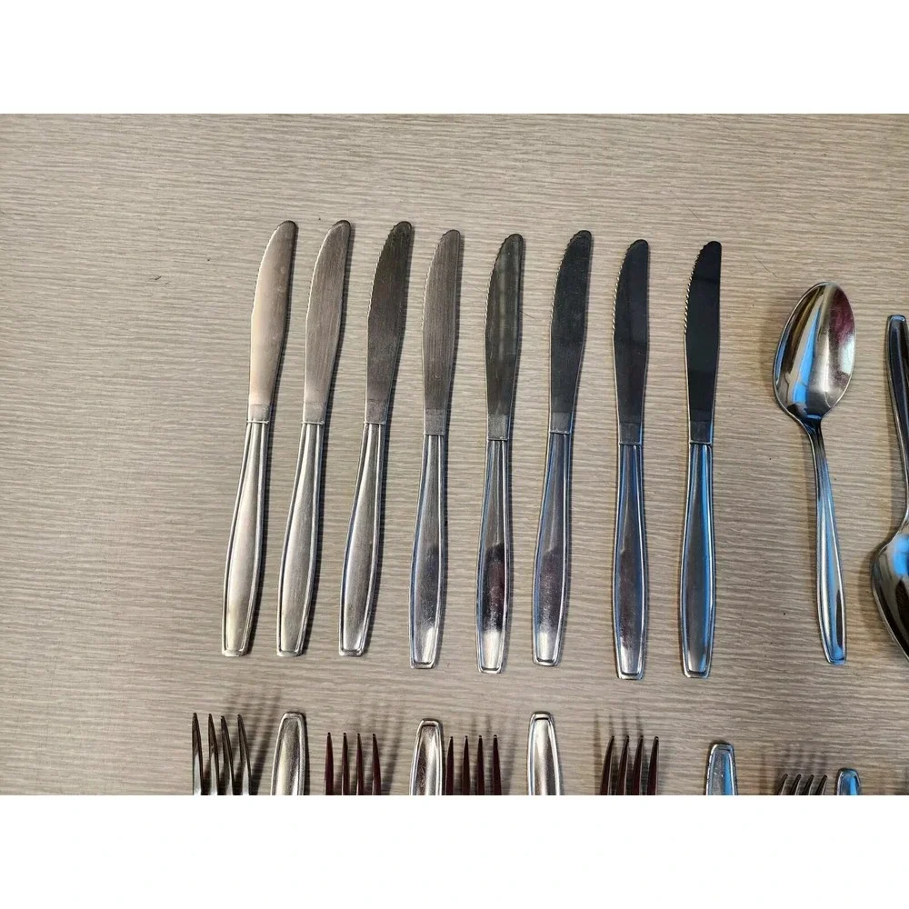 Oneidacraft Vallarta Oneida Stainless‎ Steel Flatware Silverware Lot of 37 Pcs